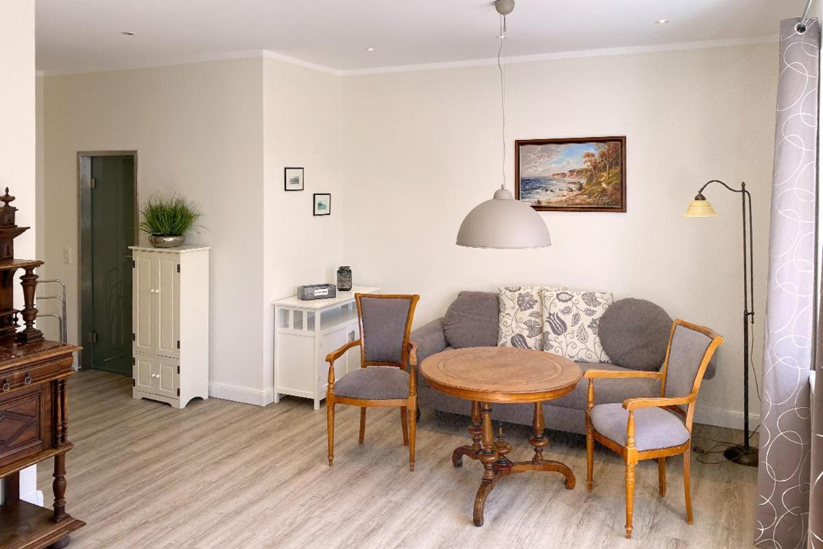 Hotel Zum Strandlaufer Ahrenshoop Luaran gambar